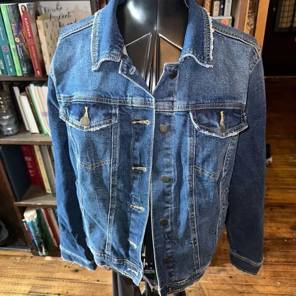 Universal Thread distressed basic Xโdenim Freeborn jacket